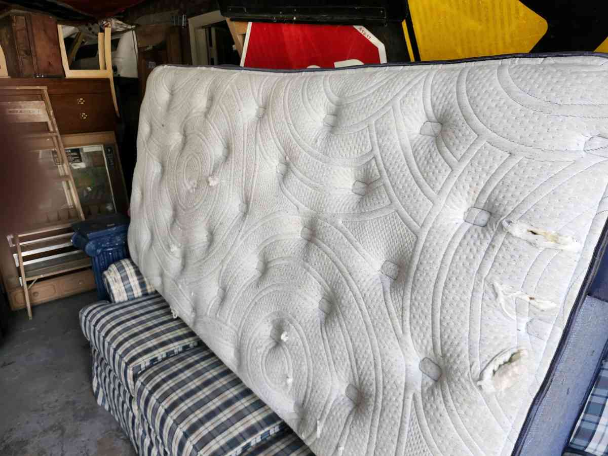 mattresses - Alicia, Arkansas - FleaMarketBay