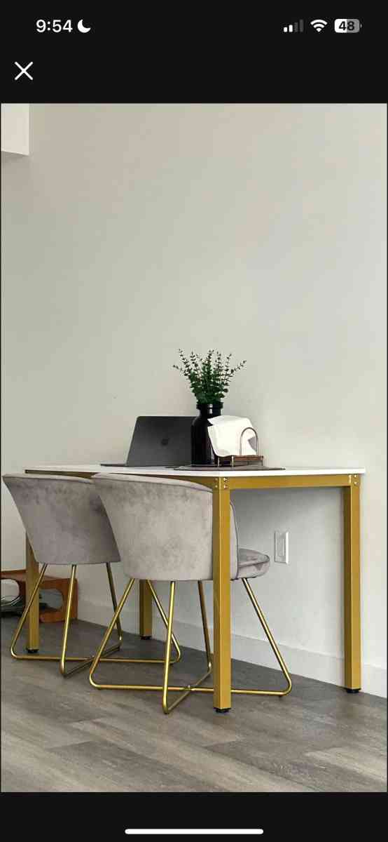 Mesa y sillas - Miami, Florida