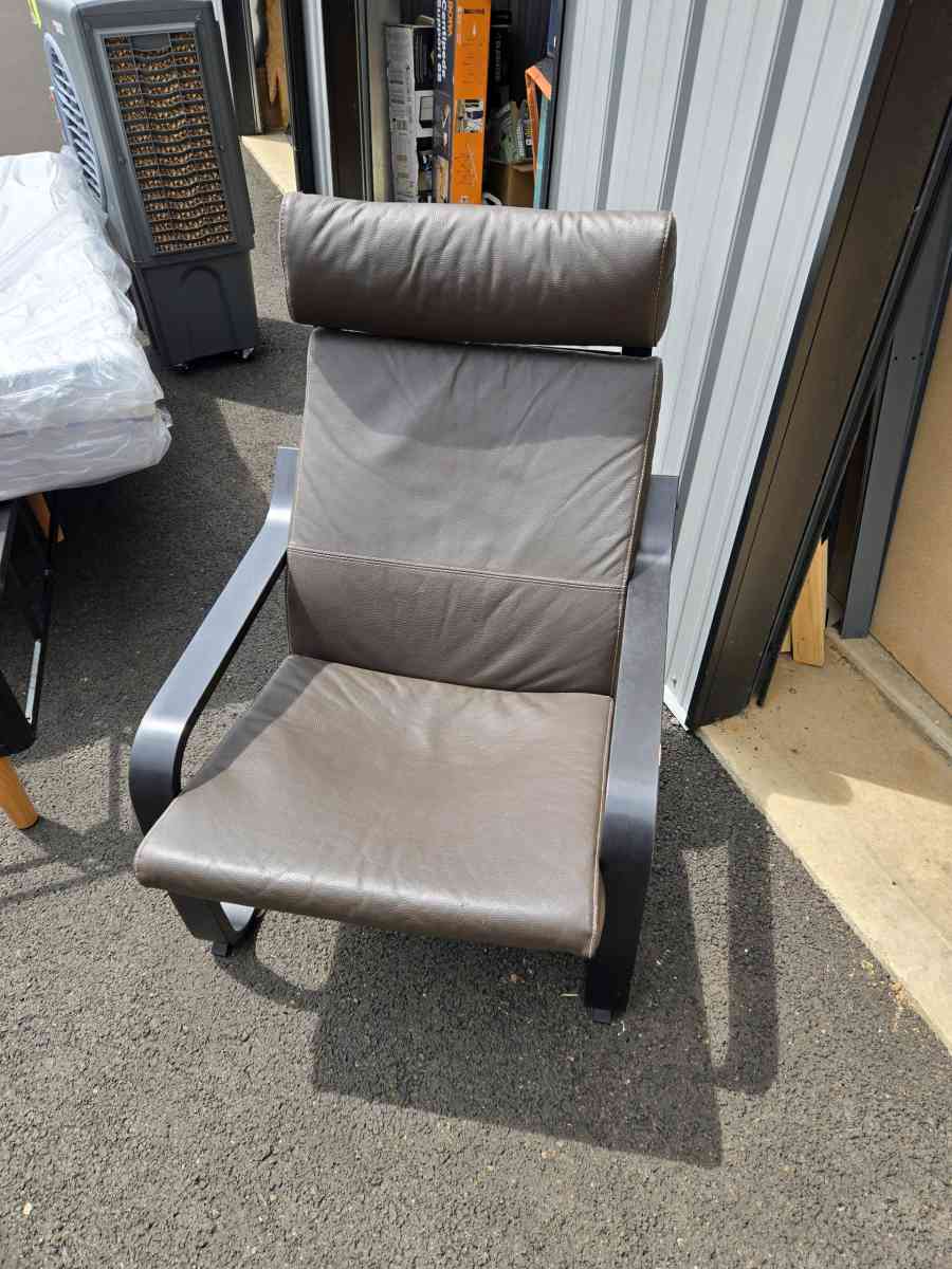 Ikea Poang Chair - Wilsonville, Oregon - FleaMarketBay