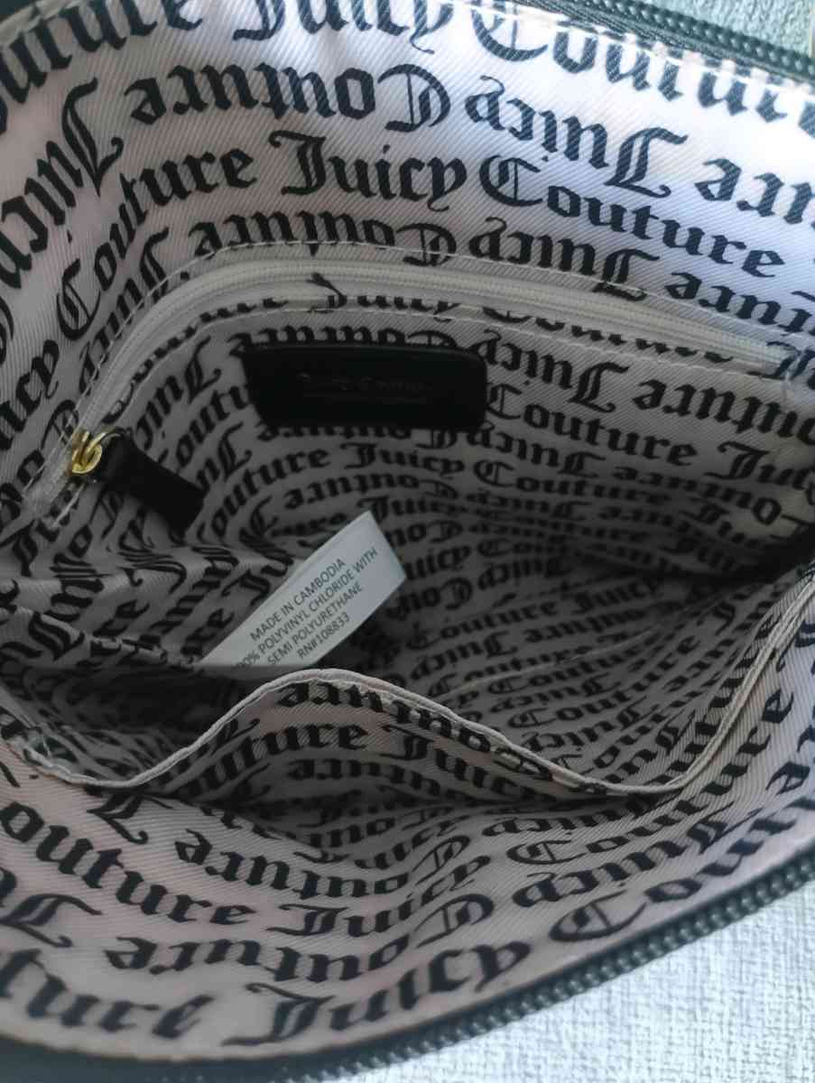 Juicy Couture Valentines Day Edit Crossbody - Frostproof, Florida - FleaMarketBay