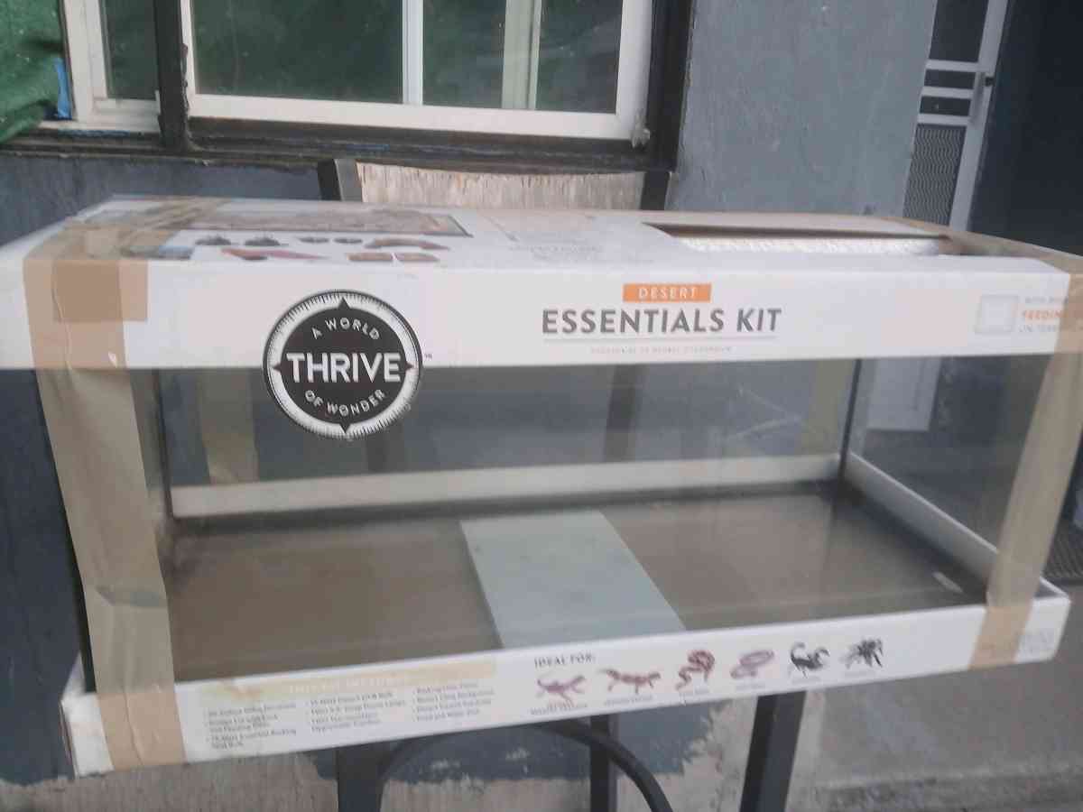Thrive 20 ga reptile tank - San Bernardino, California - FleaMarketBay