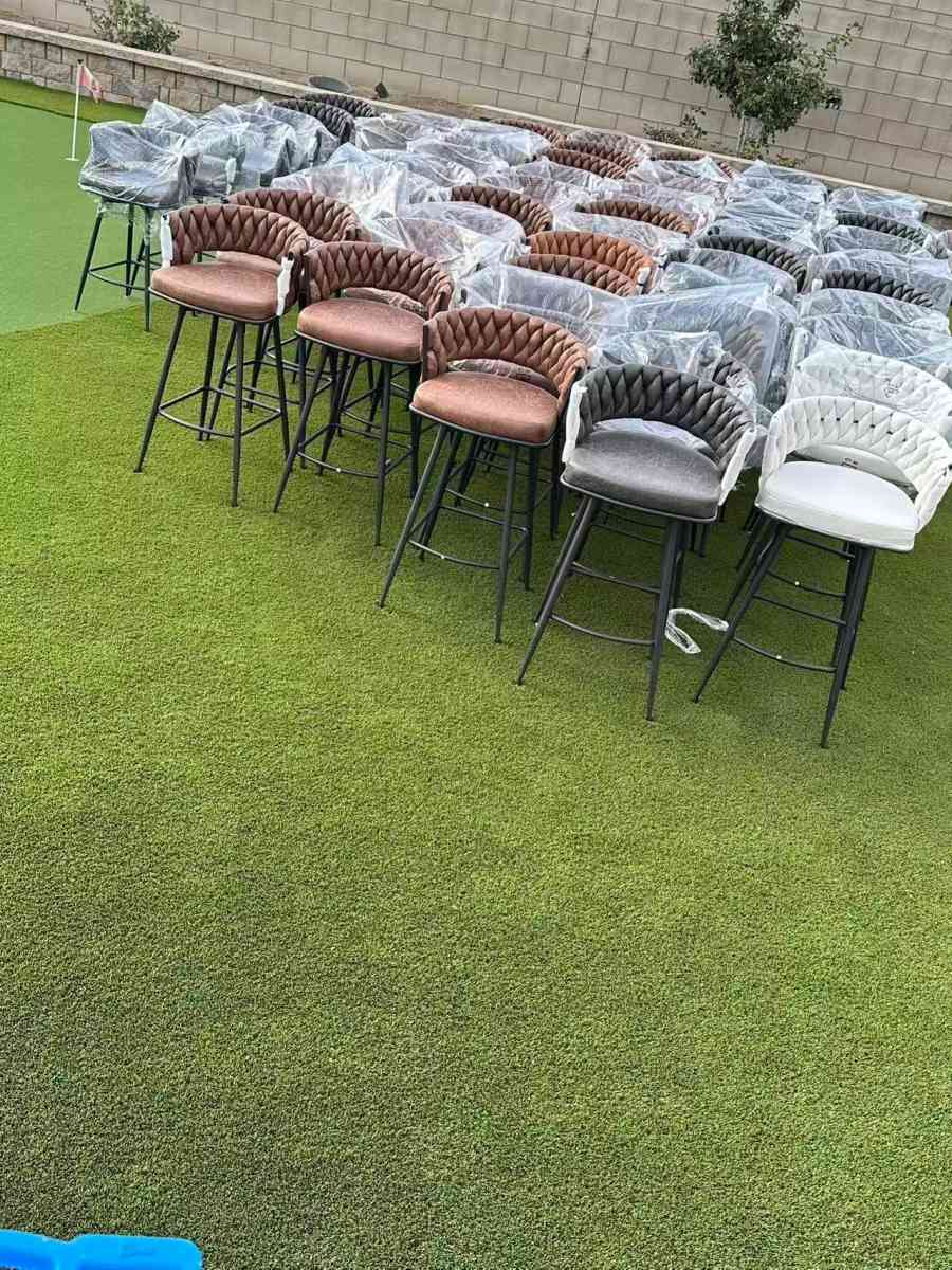 bar chair - El Monte, California - FleaMarketBay