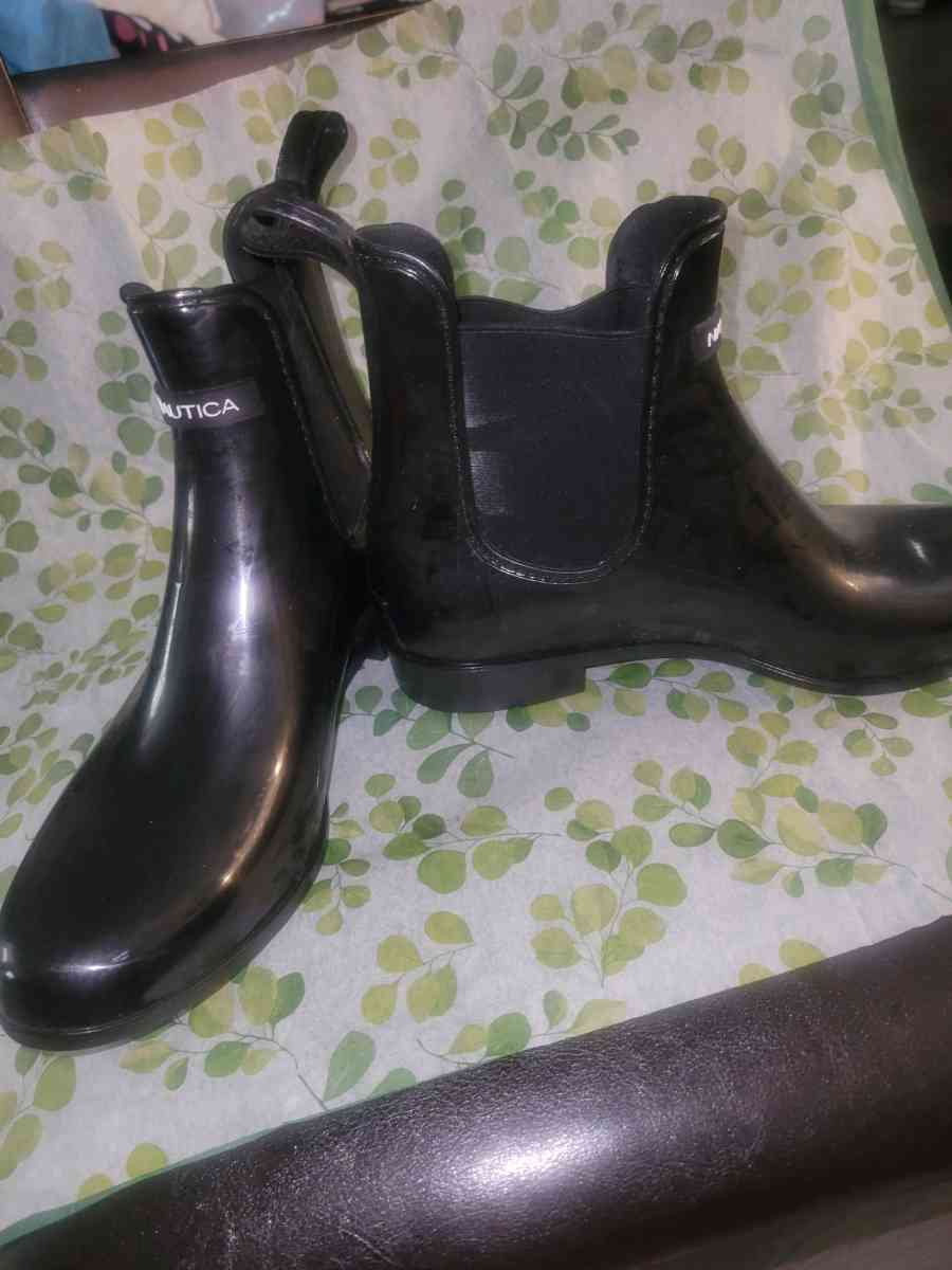 NAUTICA RAIN BOOTS - Allamuchy, New Jersey