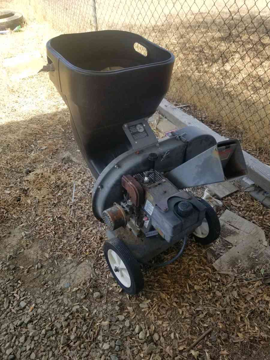 Grinder for mulch - Perris, California - FleaMarketBay