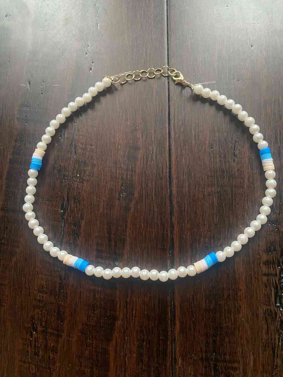 pearly beach necklace - Fort Worth, Texas