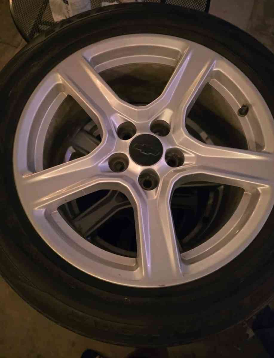 18 wheels - Compton, California - FleaMarketBay