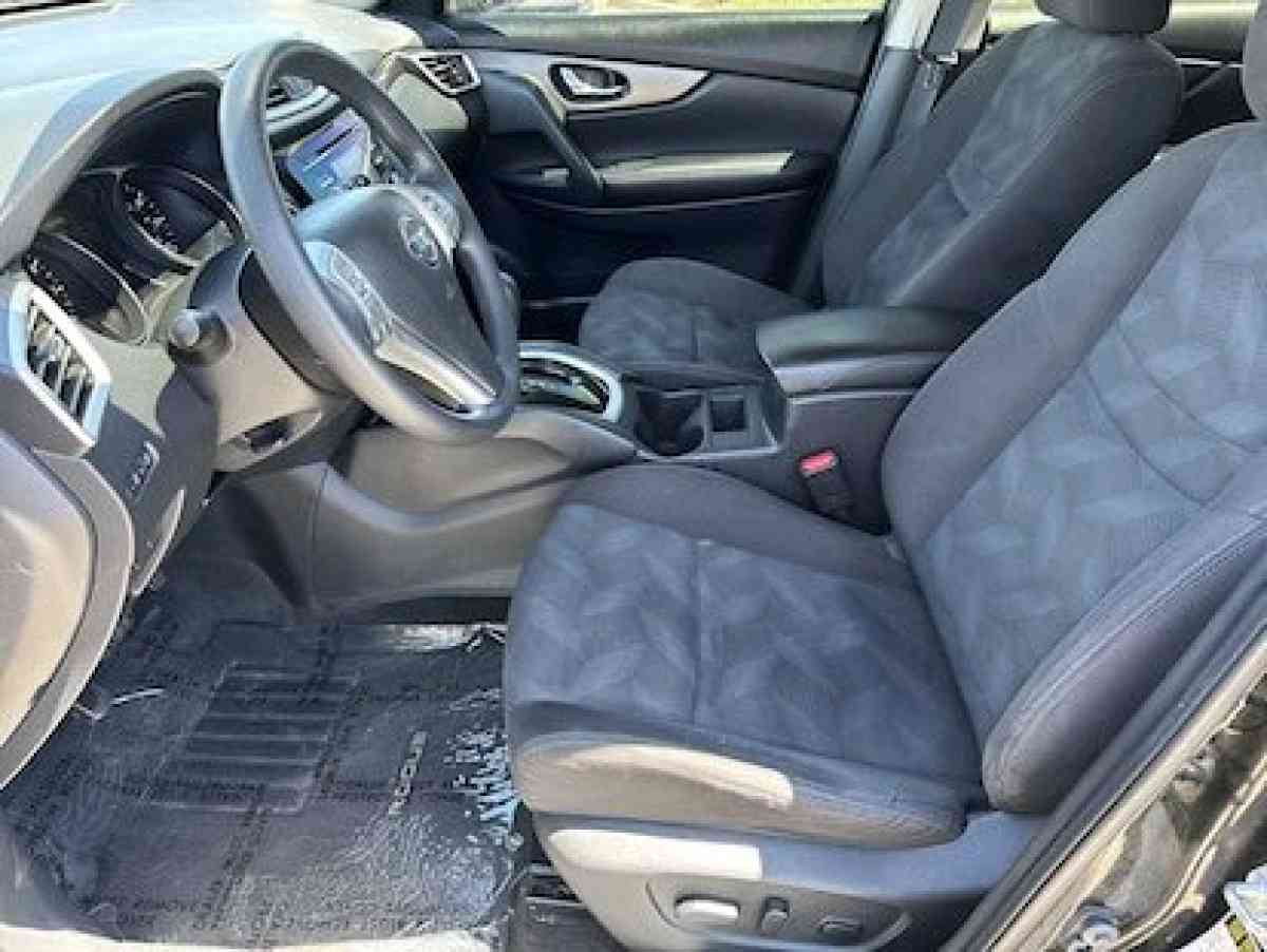 2015 Nissan Rogue SV - Las Vegas, Nevada - FleaMarketBay