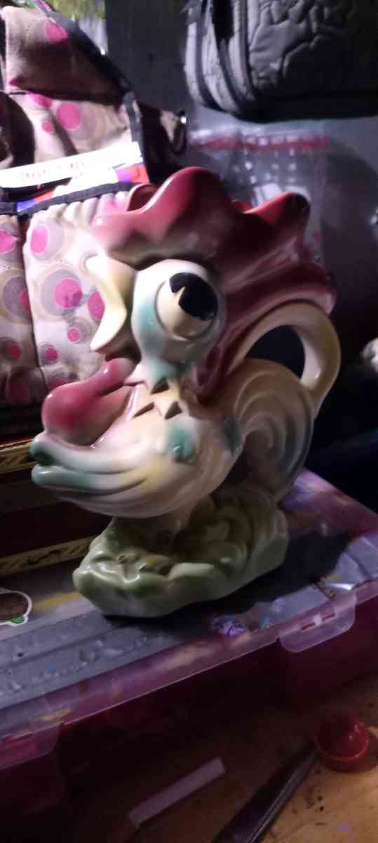 antique chicken rooster vase - Oklahoma City, Oklahoma - FleaMarketBay