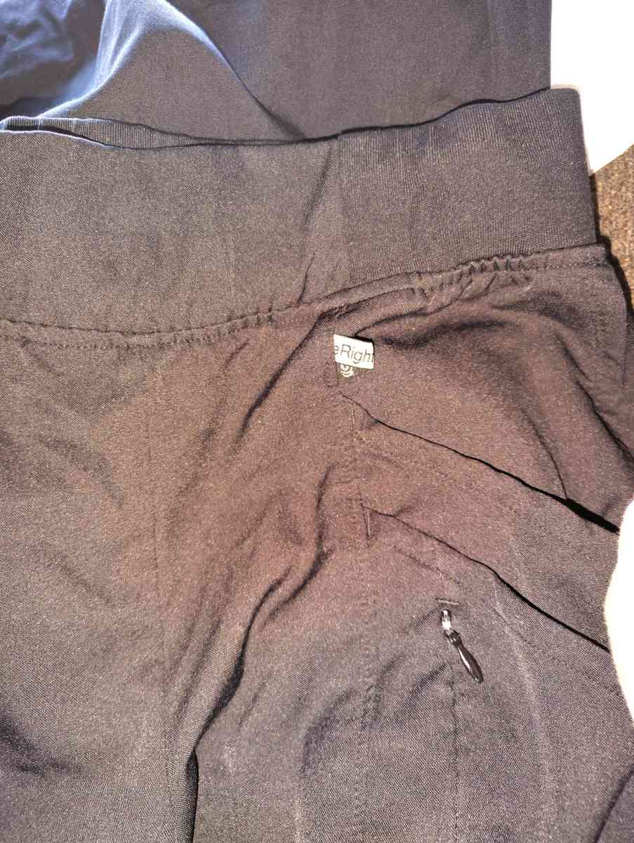 scrubs black small - Salt Lake City, Utah - FleaMarketBay