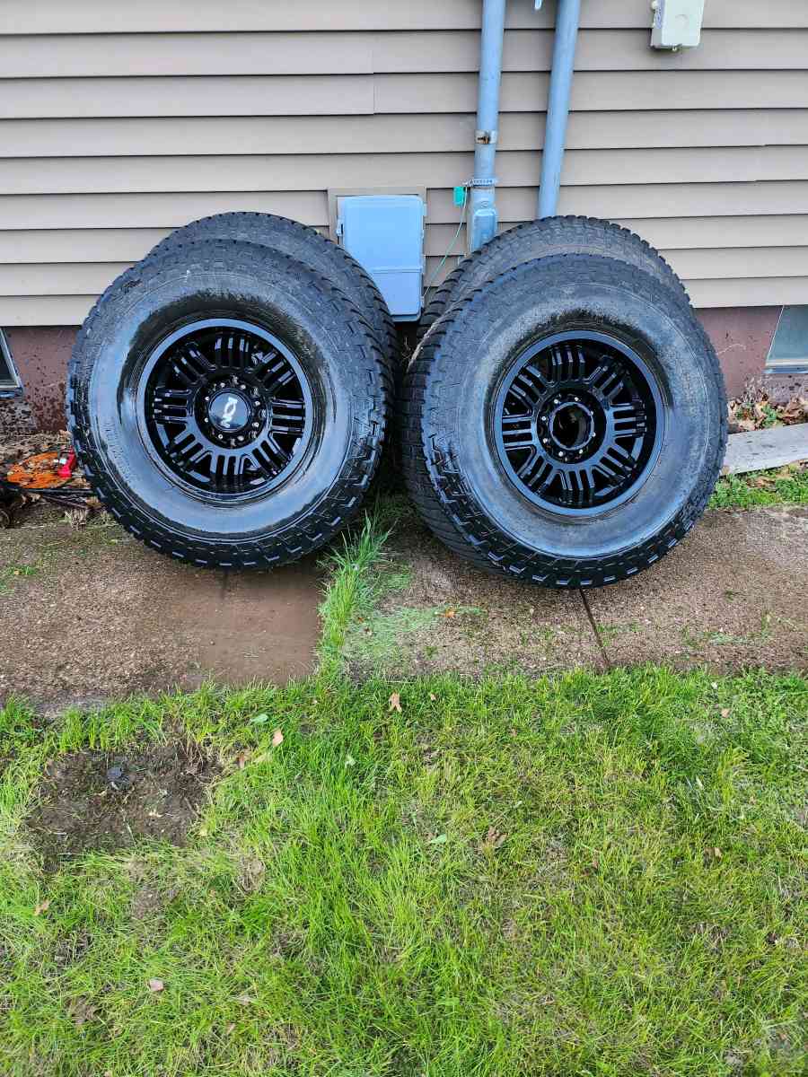 F250 super duty rims and tires - Kingsford, Michigan - FleaMarketBay