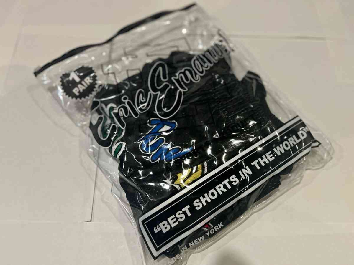 SIZE LARGE SHORTS FOR MEN send me offers - Jamaica, New York - FleaMarketBay