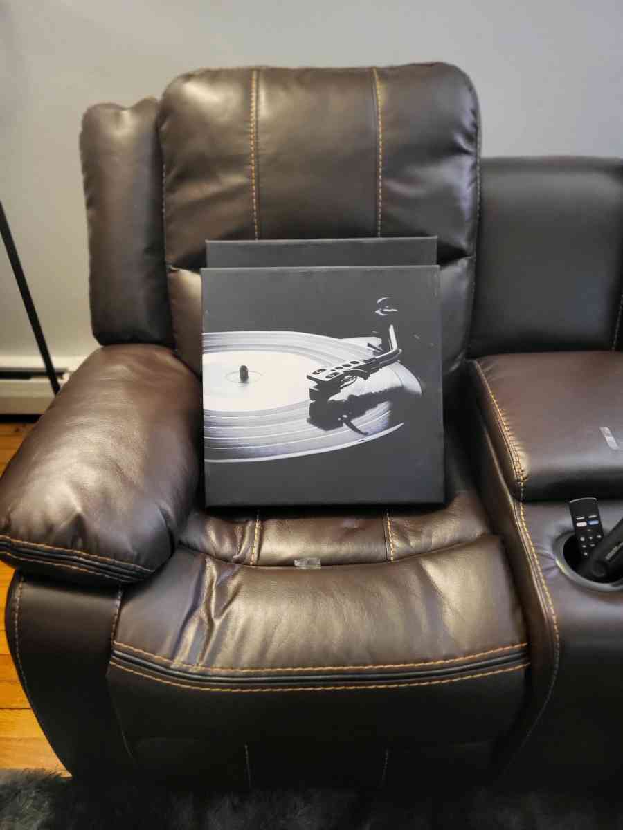 Wall Art Wireless Bluetooth Speakers - Irvington, New Jersey - FleaMarketBay