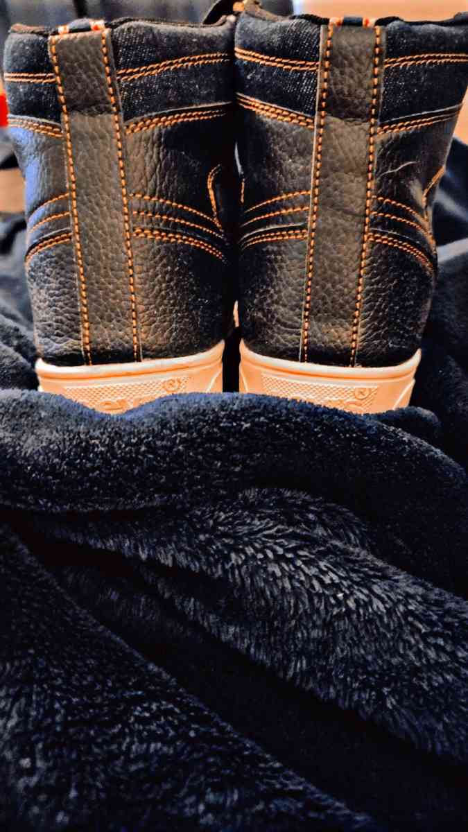 Levis Denim HighTop Sneakers - Port Arthur, Texas - FleaMarketBay