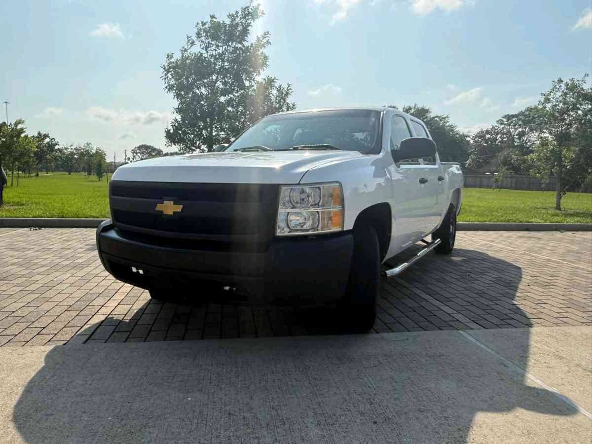 2013 CHEVROLET SILVERADO - Houston, Texas