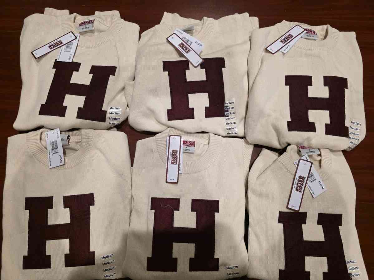 Harvard University COOP applique crew CREME sweater x6 - Boston, Massachusetts