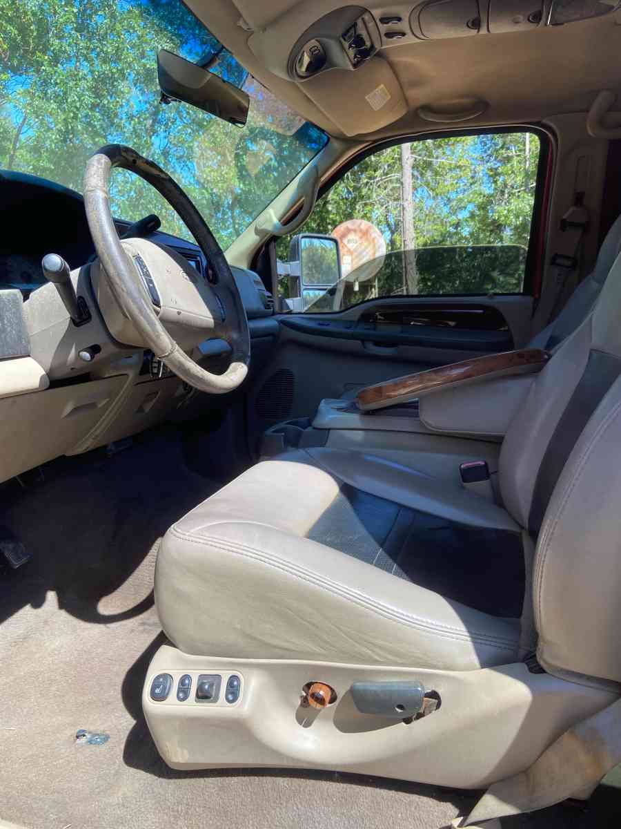 2000 Ford Excursion - Middletown, California - FleaMarketBay