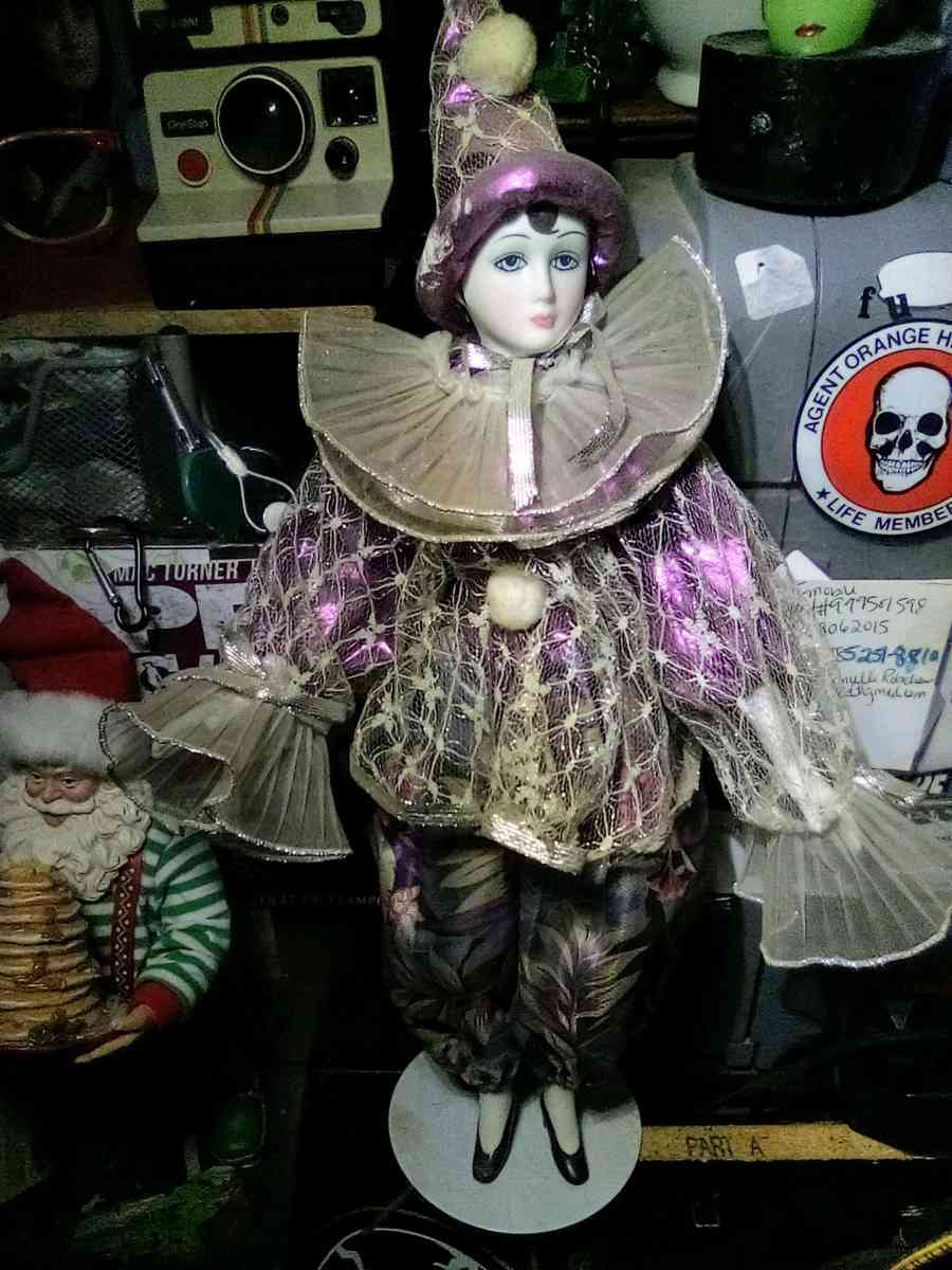 sad clown doll - Houma, Louisiana