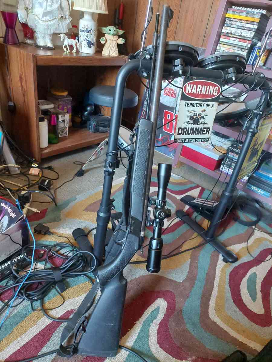 50 cal black powder with scope - Mount Airy, North Carolina