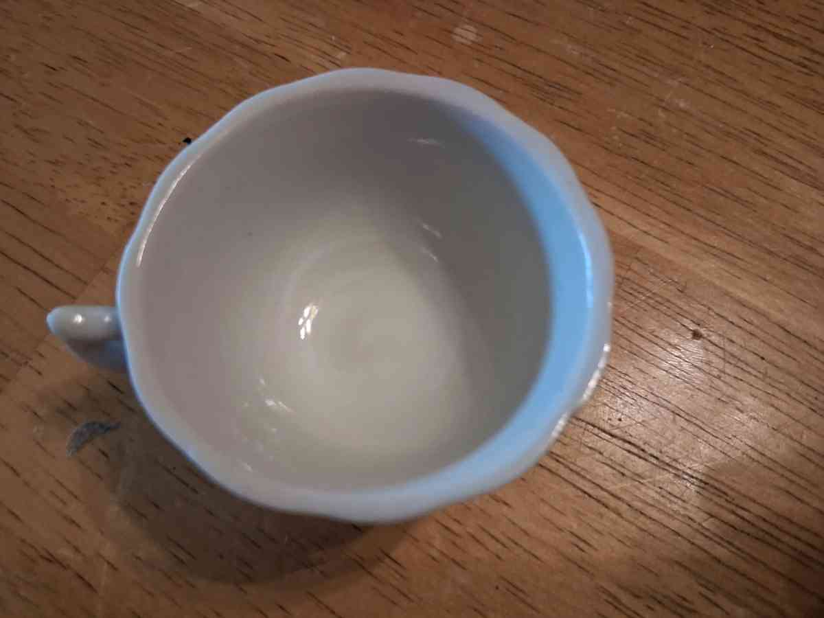 gold mother tiny teacup - Comstock, Michigan - FleaMarketBay