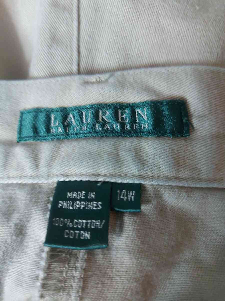 Lauren Ralph Lauren Khaki Chino Shorts Size 14W School Summe - Atlanta, Georgia - FleaMarketBay