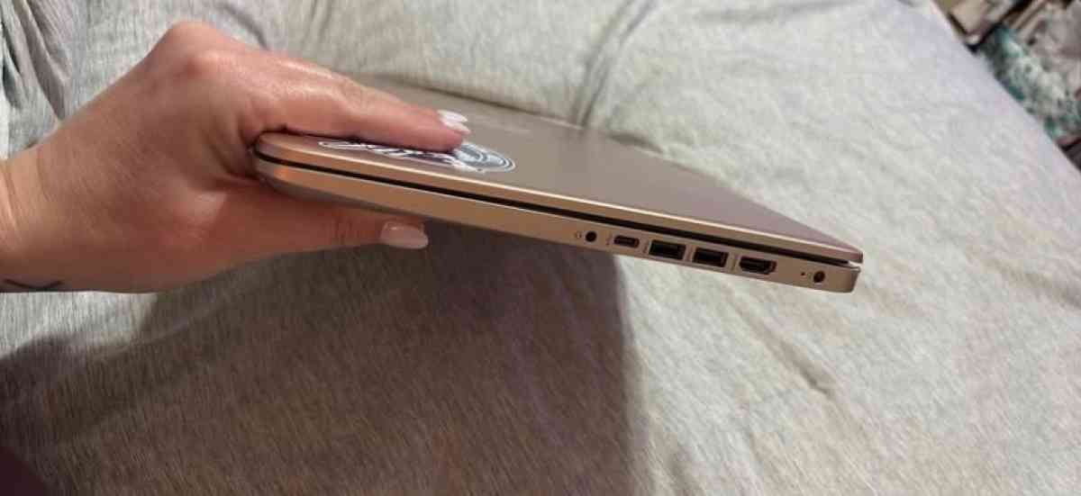 HP 14 Laptop - Clarksville, Tennessee - FleaMarketBay