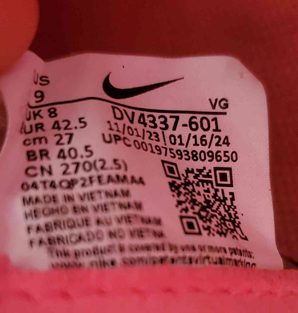 Nike Tiempo 10 Pro - Charlotte, North Carolina - FleaMarketBay