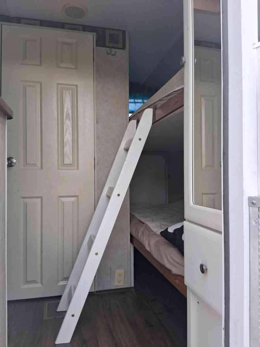 Malibu camper - Macon, Georgia - FleaMarketBay