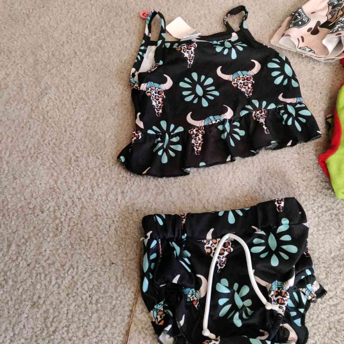 boy and Girls - North Highlands, California - FleaMarketBay