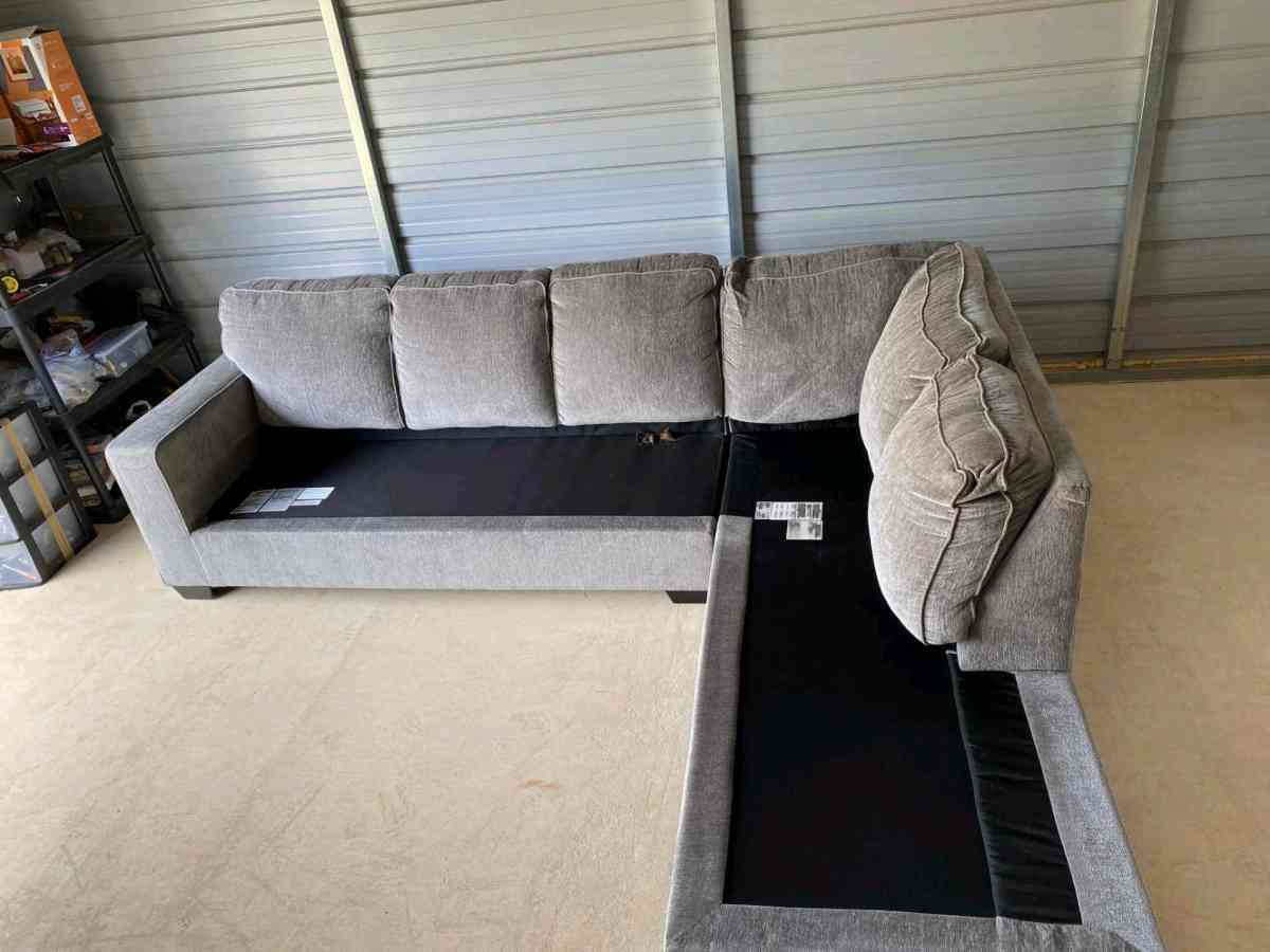 Ashley Furniture Altari Fabric 2 pc Sectional - Frostproof, Florida - FleaMarketBay