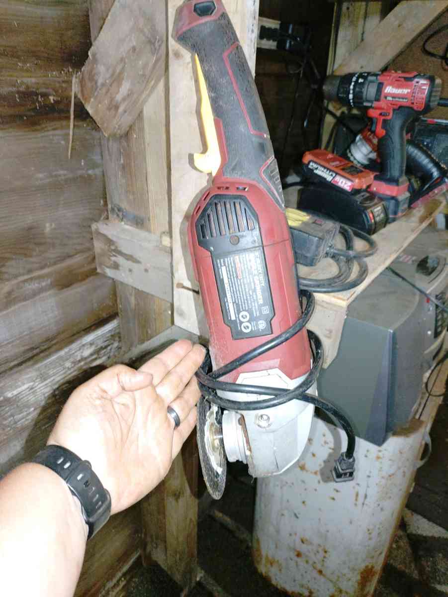 Angle Grinder - Maple Heights, Ohio - FleaMarketBay