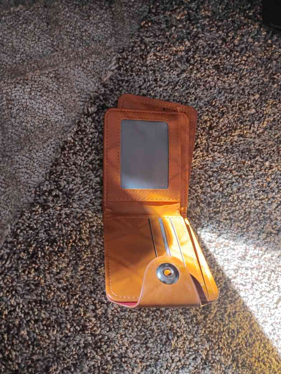mens wallets - Salem, Virginia - FleaMarketBay