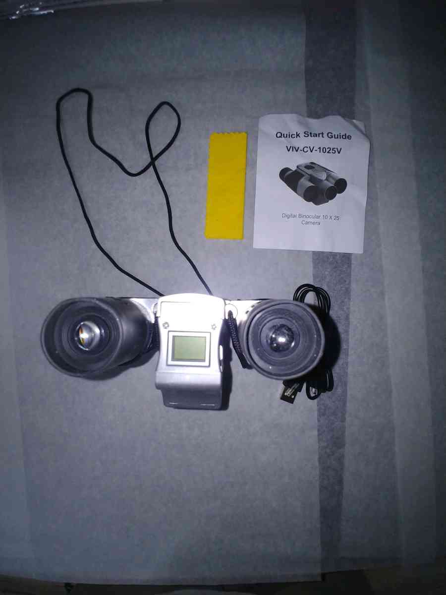 Vivitar Digital Binocular camera - Colonial Heights, Virginia - FleaMarketBay