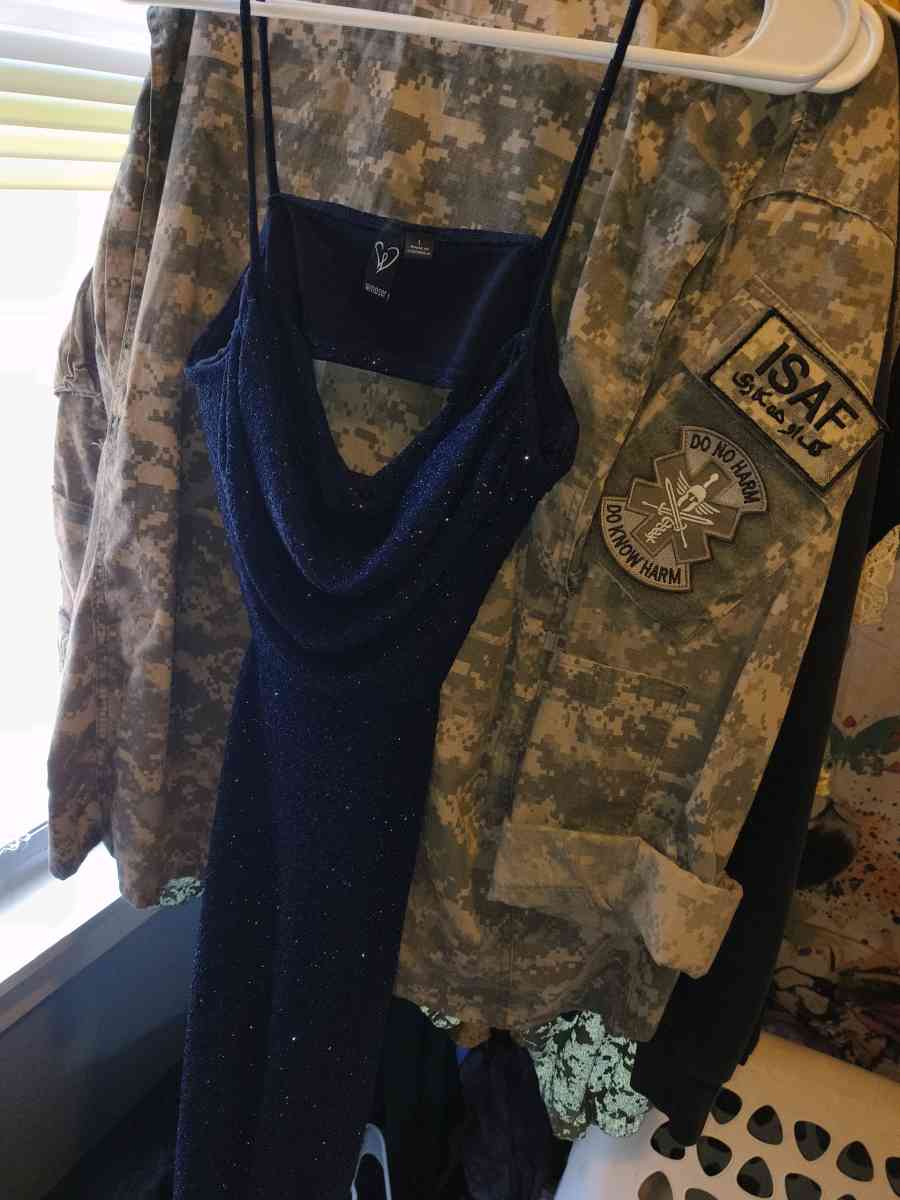 blue glitter prom dress - Susquehanna, Pennsylvania