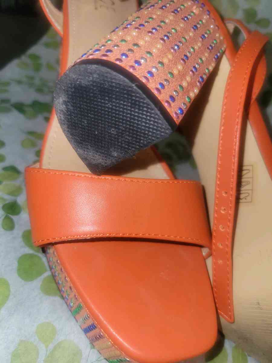ORANGE SEQUENCE SANDALS - Allamuchy, New Jersey - FleaMarketBay