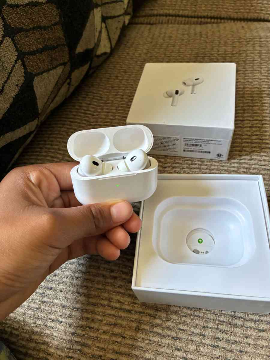 AirPod pros - Alamance, North Carolina - FleaMarketBay