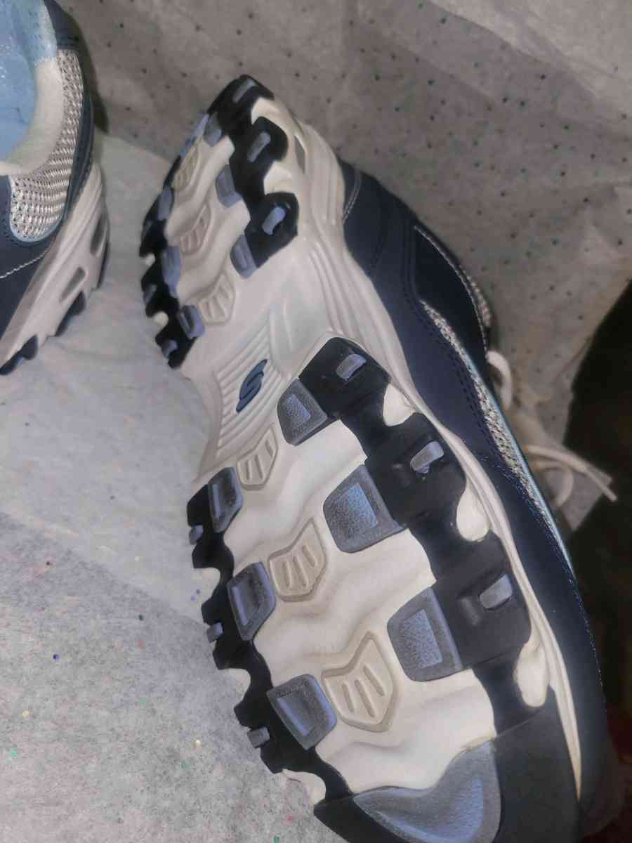 Sketchers - Allamuchy, New Jersey - FleaMarketBay