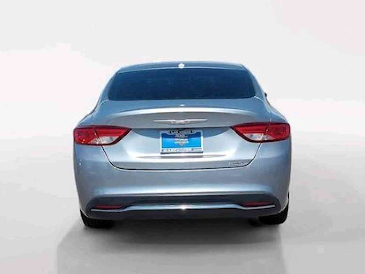 2015  Chrysler200 Limited - Las Vegas, Nevada - FleaMarketBay