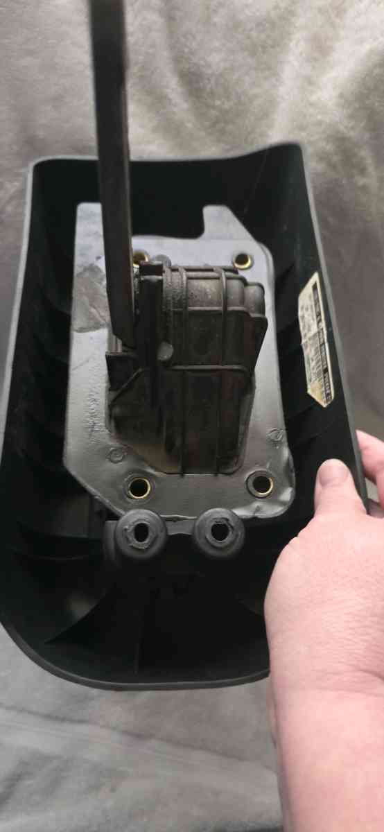 Dodge Ram 0308 15003500 automatic shiter - Kempner, Texas - FleaMarketBay