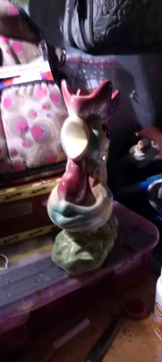 antique chicken rooster vase - Oklahoma City, Oklahoma - FleaMarketBay