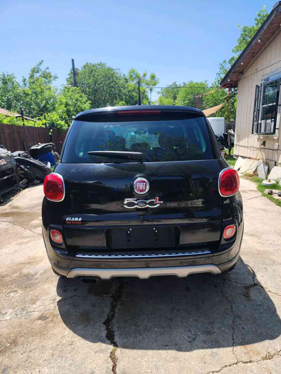 2014 fiat 500l - San Antonio, Texas - FleaMarketBay