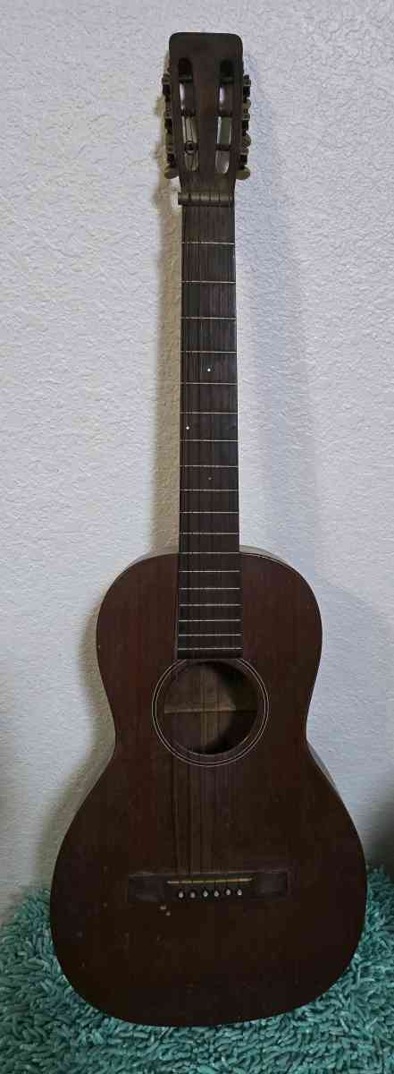 Acoustic Guitar  Vintage