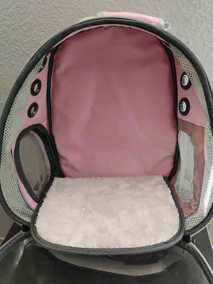 pet carrier backpack - Garland, Texas - FleaMarketBay