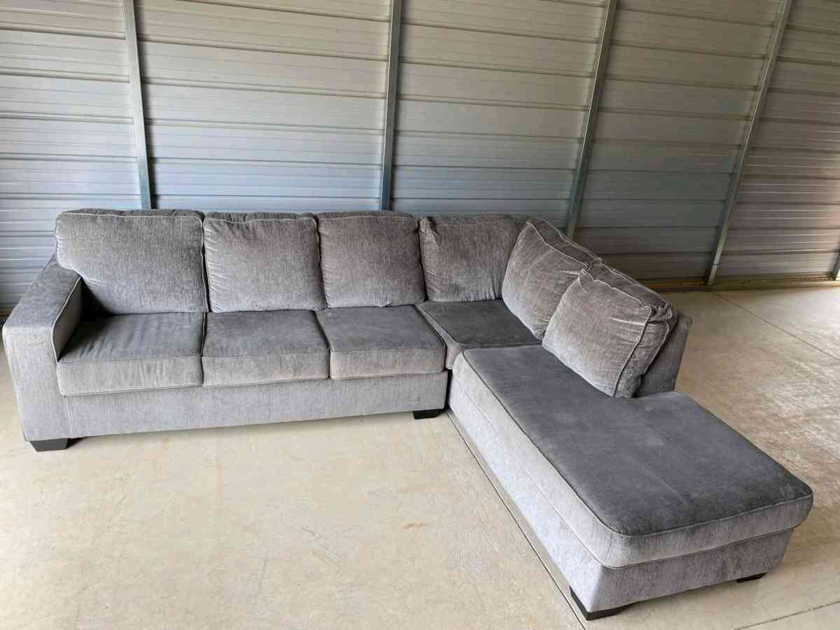 Ashley Furniture Altari Fabric 2 pc Sectional - Frostproof, Florida