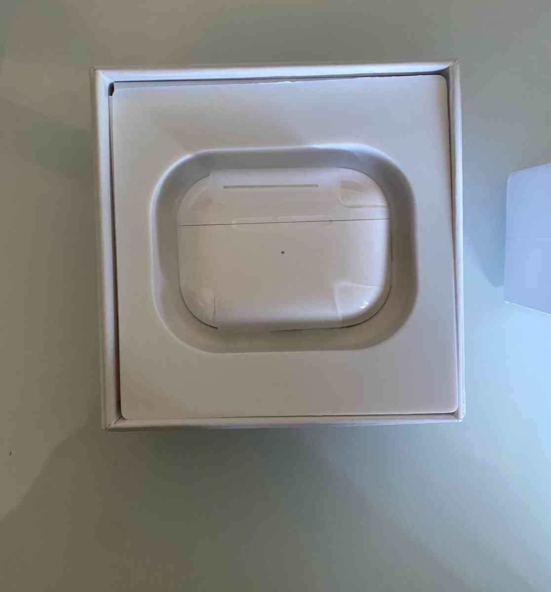 AirPods Pro - Port Hueneme Cbc Base, California - FleaMarketBay