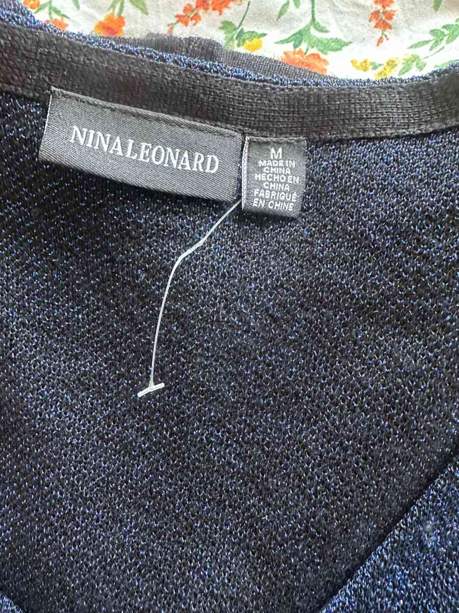 long balloon sleeve sweater dress with two color combination - Columbia, South Carolina - FleaMarketBay