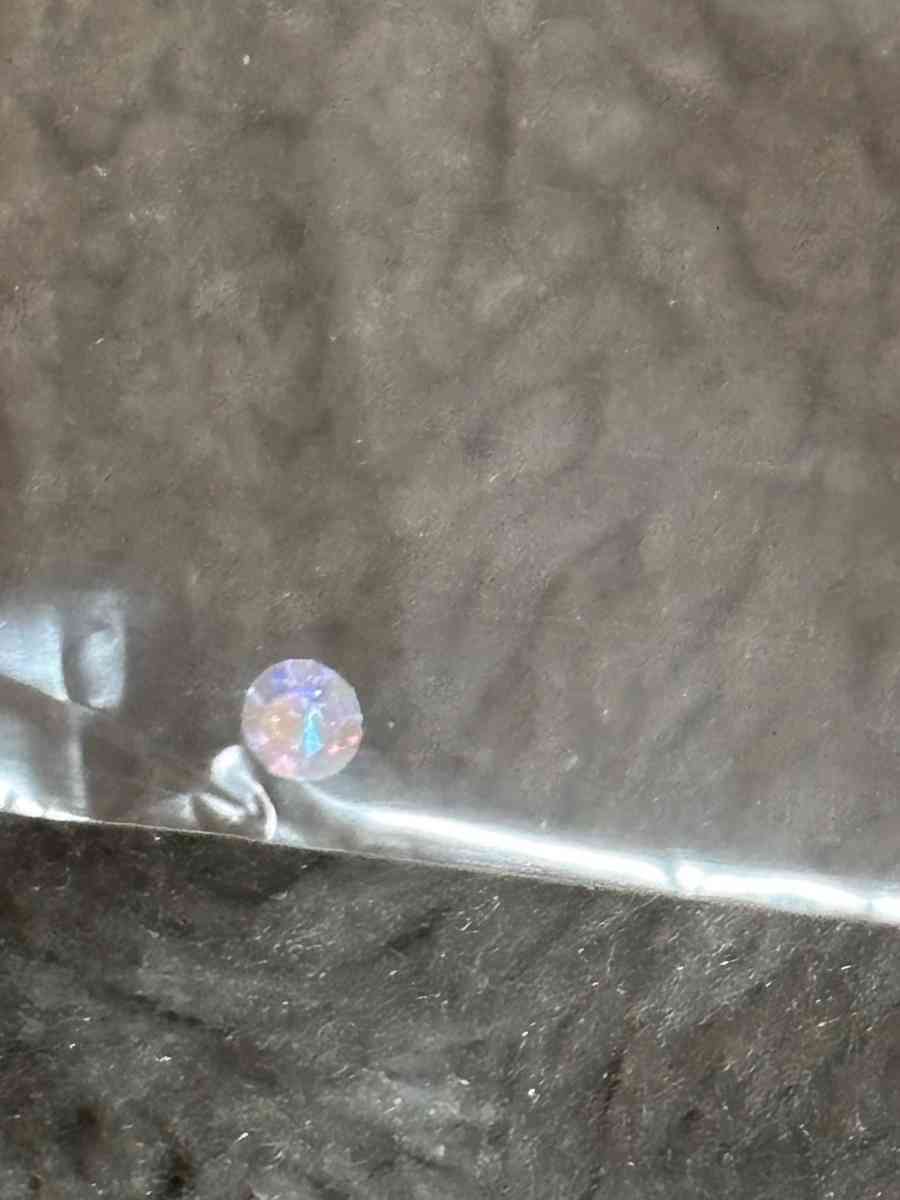 Rhinestone Gecko Brooch - Manitou Beach, Michigan - FleaMarketBay