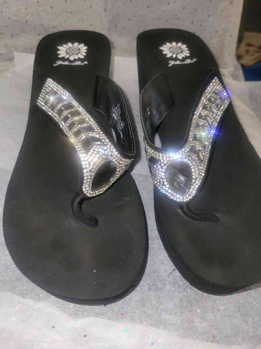 Summer  Flip Flops - Allamuchy, New Jersey - FleaMarketBay