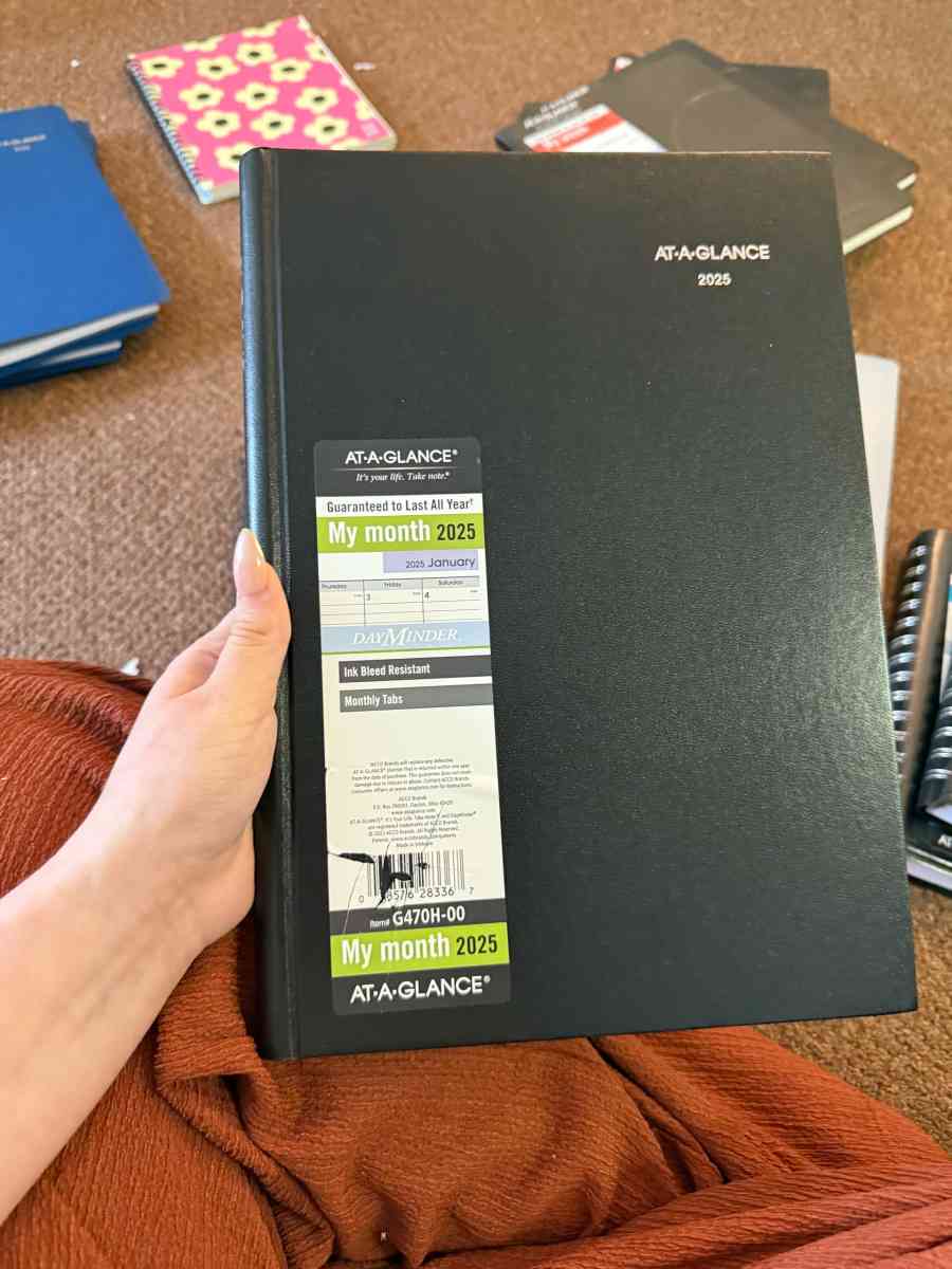 2025 calendars - Hellertown, Pennsylvania - FleaMarketBay