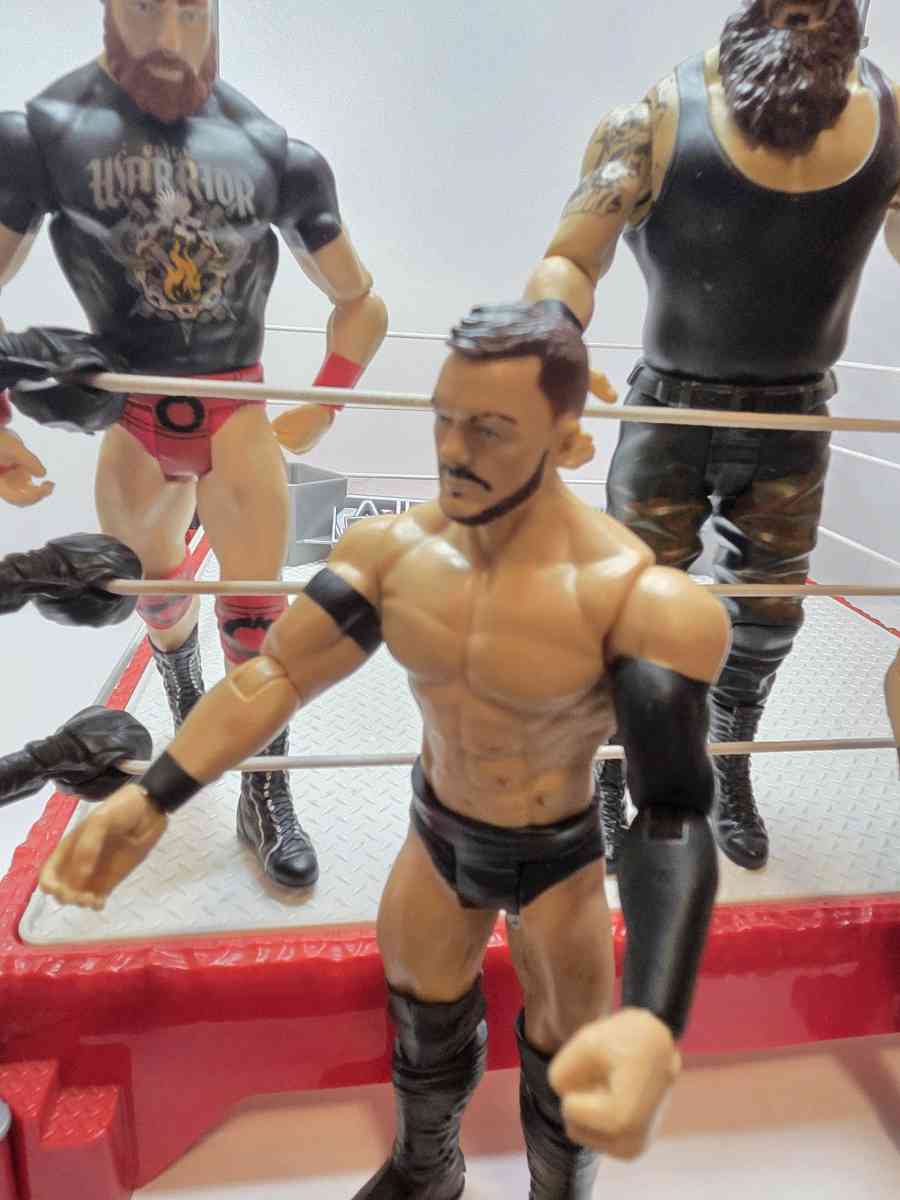 WWE Create Your Own Ring Playset  6 Superstar Figures - Norcross, Georgia - FleaMarketBay