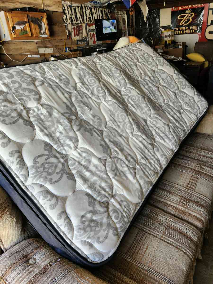 mattresses - Alicia, Arkansas - FleaMarketBay